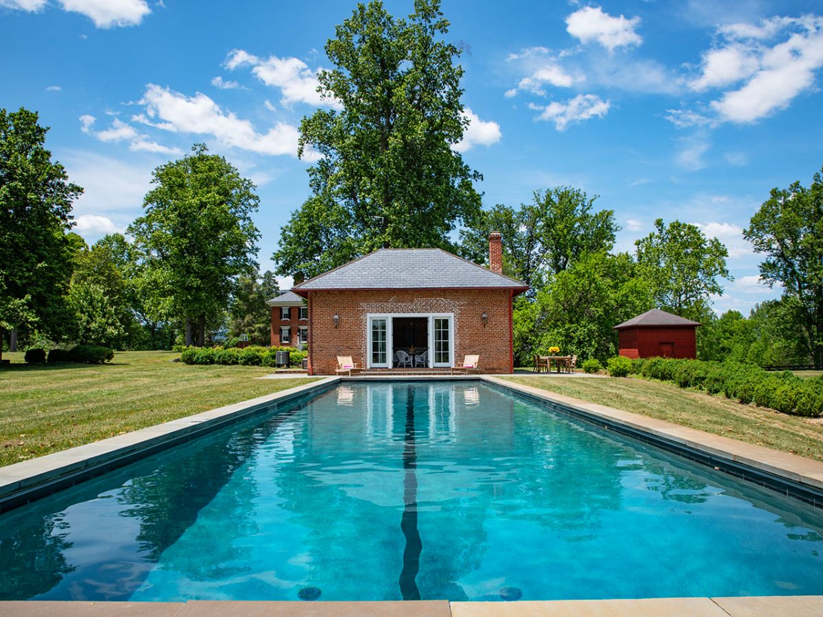 CentralVaFarms's tweet photo. Cobham Park  - https://t.co/E9i20w5f5W
286 acre private estate.  Restored 5 bed, 5.5 bath, manor home. 5 cottages.  Heated/Saltwater Pool.  Beautiful pastures &amp; hardwood forests.  Pond &amp; Streams.   15 mins from Charlottesville VA.
Call Gayle Harvey Real Estate, Inc @ 434-960-1366 https://t.co/RP5BmGxQvG