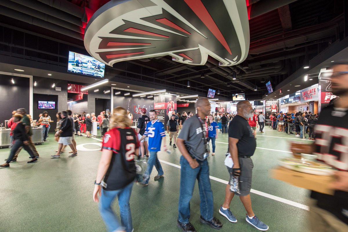 WeAreDI's tweet photo. Our friends at @SBJ recently showcased the @NFL stadiums that'd been constructed over the past decade. Pretty fun to see that we've helped play a part in four of them!
Eager to see what remarkable #experiences the next decade will bring! 🏈
#WeAreDI #Design #Football #Sports https://t.co/Axku2sEPDf