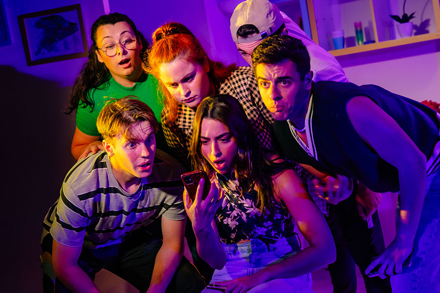 Halls musical at the Turbine Theatre – first look footage and photos released whatsonstage.com/news/halls-mus…