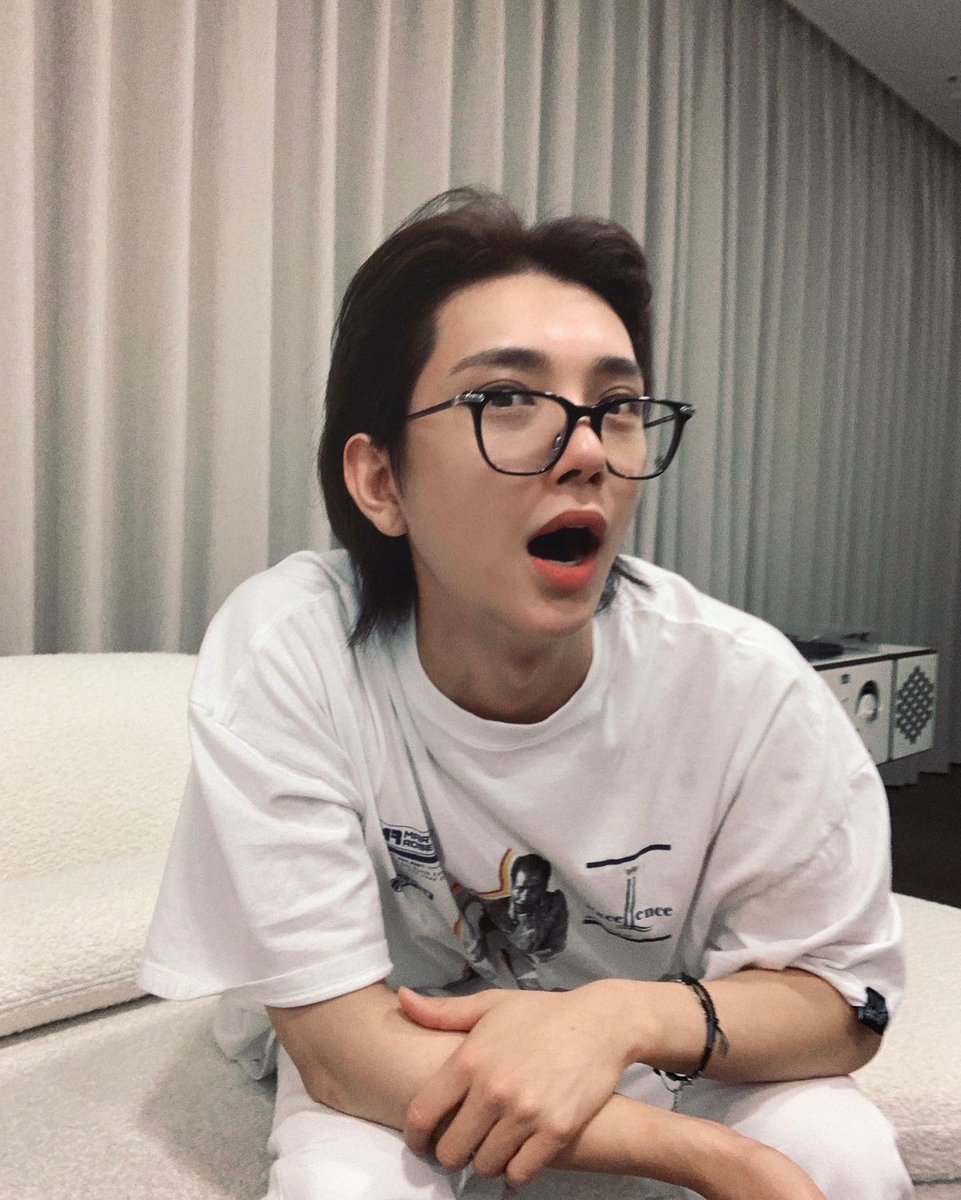 miwon17_'s tweet photo. 📸by jeonghan
King of taking bf pics https://t.co/x4FPGiNYXr