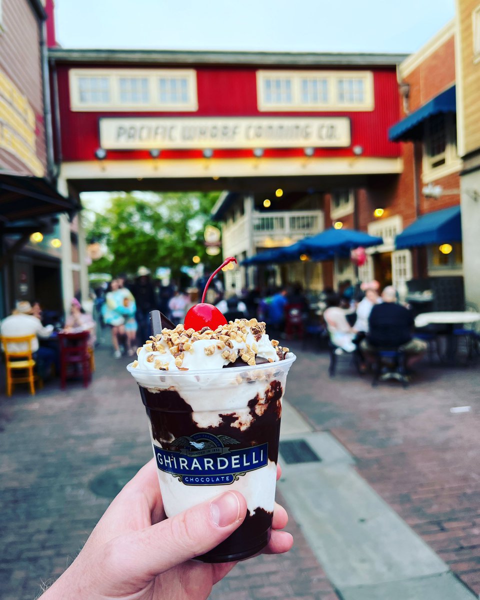 MonorailTravel's tweet photo. Is this an acceptable breakfast? Asking for a friend…#californiaadventure #pacificwharf #ghirardelli #nondairy #disneyland #disney #disneyworld #breakfast https://t.co/KGKHnPFO5n