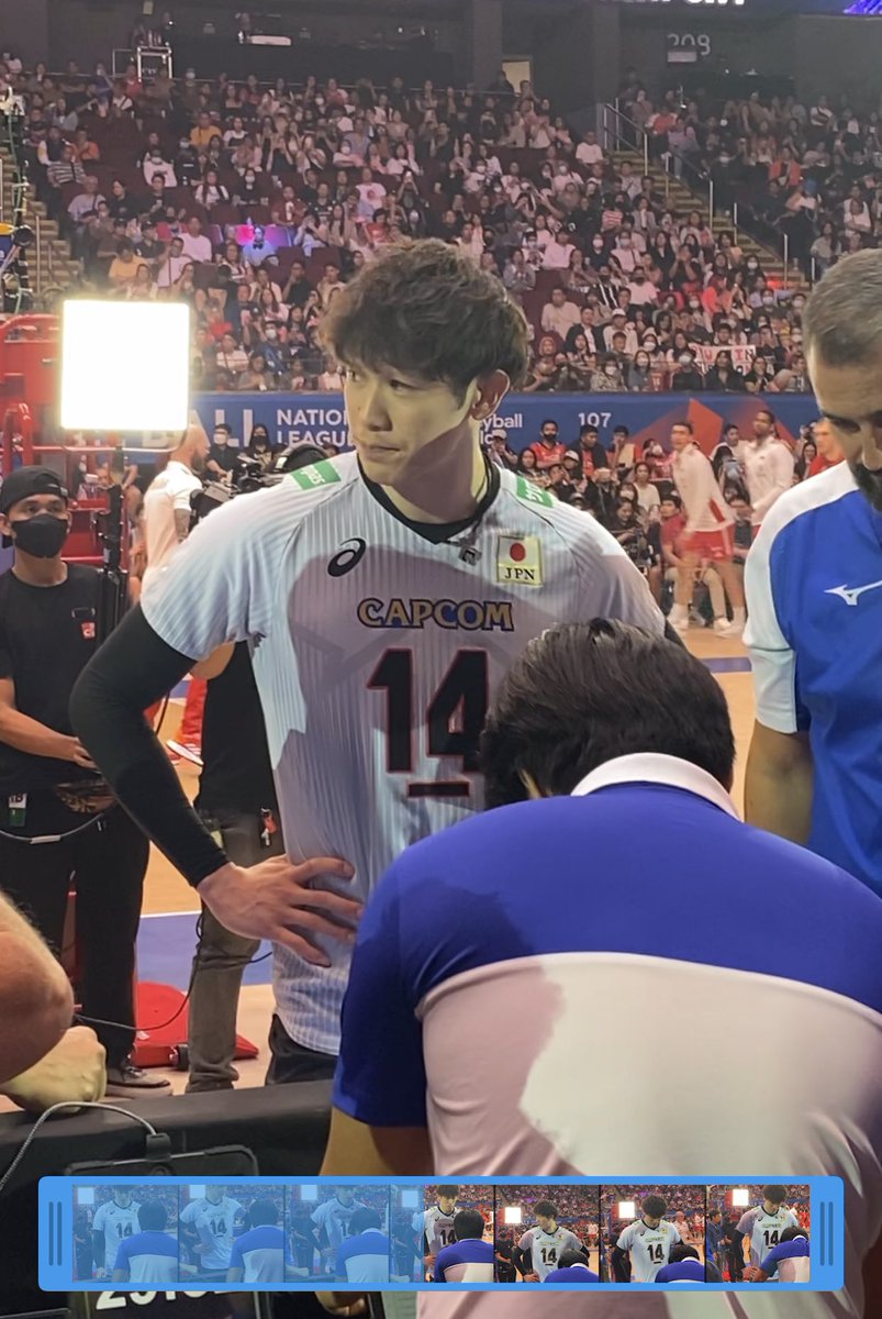 chunaflakes's tweet image. our view behind the referee 🫠🥲