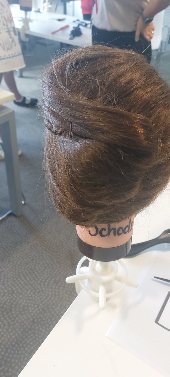 SharonR301995's tweet photo. Have any appointments for this weekend 🤔 https://t.co/5Im33qEGGX