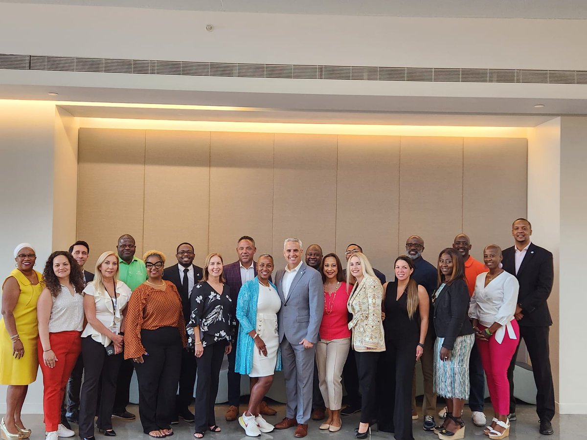 MDCPSTechCollgs's tweet photo. Day 2 of Synergy X!
OPCTE Leaders working collectively, elevating their skills and building transformative educational programs. Thanks to our partner CareerSource South Florida for their significant contribution to community growth.
#ConnectandAmplify #YourBestChoiceMDCPS https://t.co/hHMytWIEpk