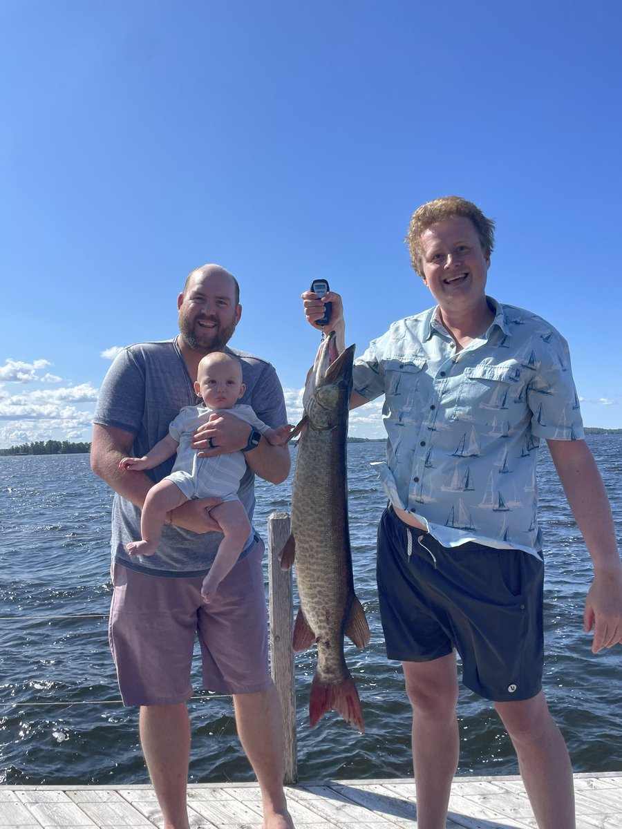 dilon_emma's tweet photo. My super proud girlfriend moment!! Jacks first Muskie! #muskie #fishing #canada https://t.co/02h9n9sBIE
