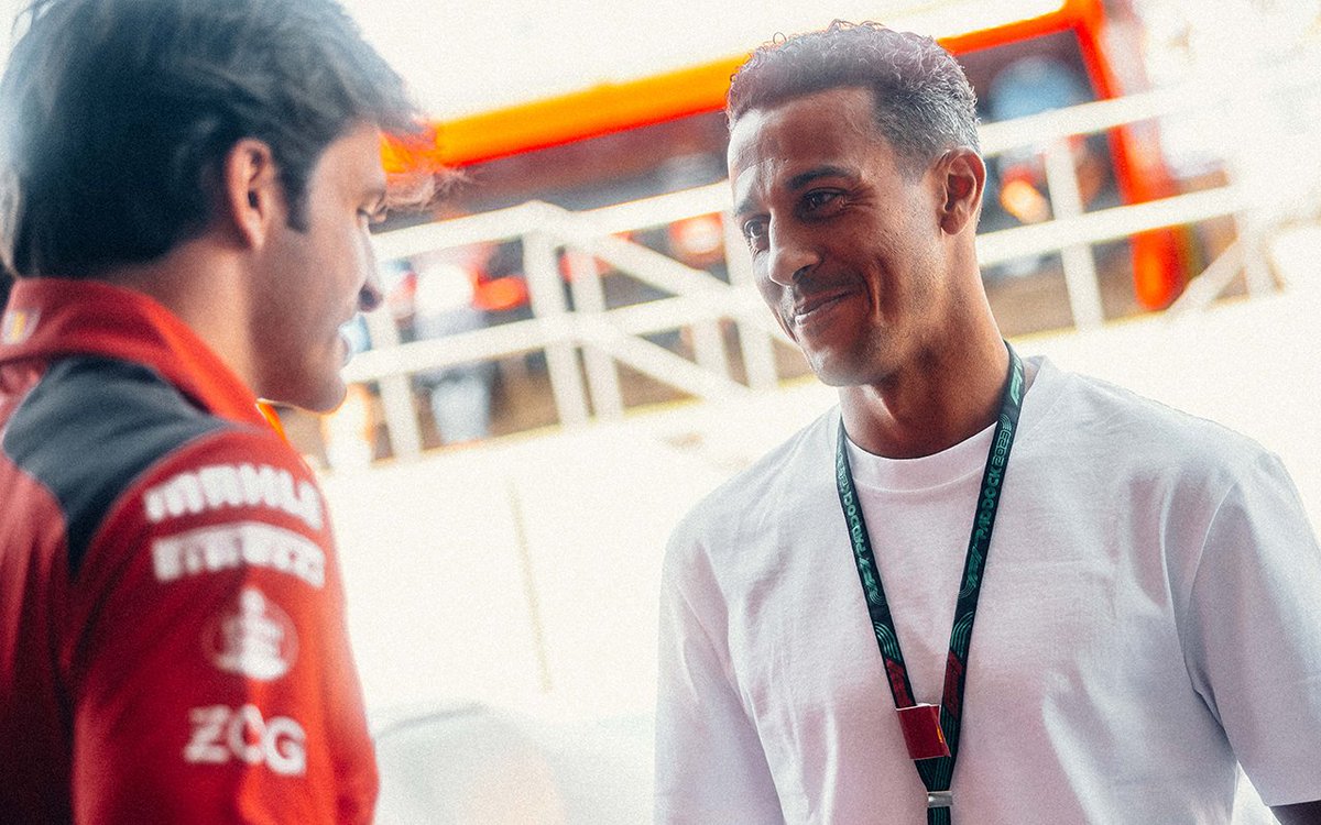 ScuderiaFerrari's tweet photo. Kicking it with @Thiago6 at Silverstone 🏎️⚽️

Ferrari red definitely suits you, amigo 🤝 https://t.co/TVj3ZynATg
