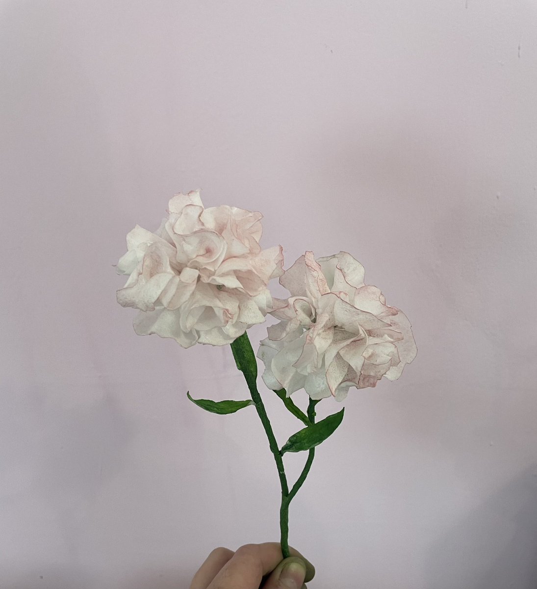 RollWithItCakes's tweet photo. Busy few weeks here making cakes. Just a few I’ve done recently. 
#paris #dripcake #waferflowers #bagcake https://t.co/xtzdbO8mCL