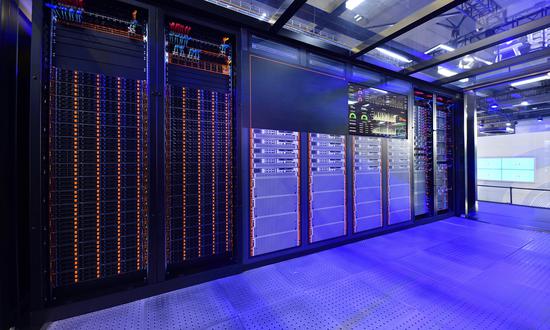 ChinaScience's tweet image. China has achieved the country's #first algorithm verification of communication network optimization based on a universal quantum computer, according to the Quantum Computing Engineering Research Center in E China's Anhui province.