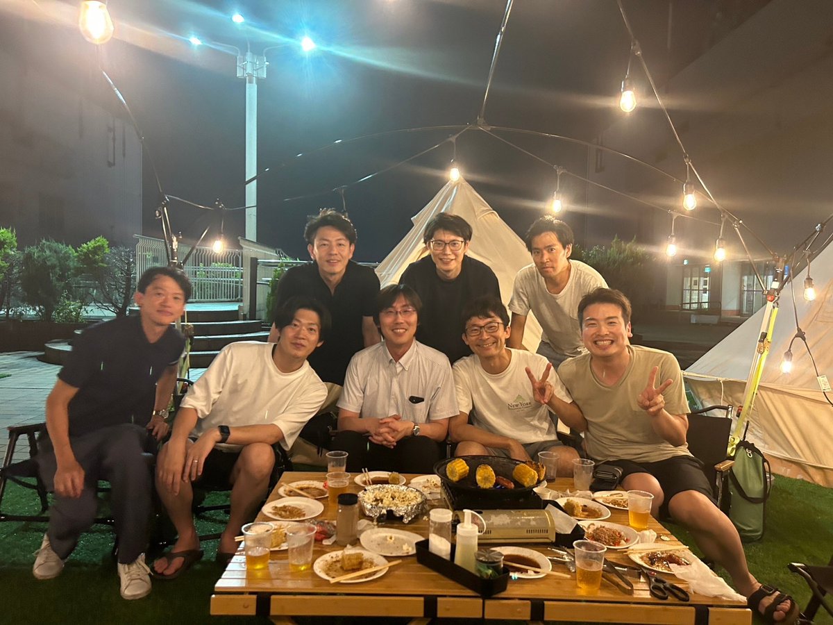 HidehiraFukaya's tweet photo. 我がチームから
及川教授が爆誕！

#第1回非公認就任パーティーは屋上のビアガーデンで

@j_kishihara 
@IshizueN 
@lABuapbwQHpROiH https://t.co/Vp6n7JR67Q