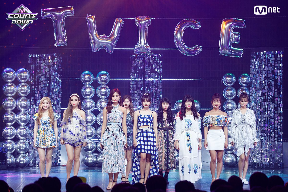 enjoycat_lin's tweet photo. 說不定JYP覺得夏天就是要這樣穿 https://t.co/ppMqGpp7UR