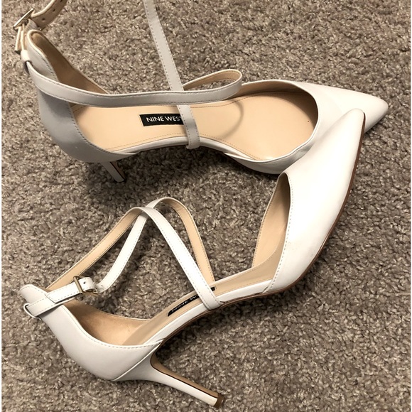 mmackiew_ebay's tweet photo. So good I had to share! Check out all the items I'm loving on @Poshmarkapp #poshmark #fashion #style #shopmycloset #ninewest #victoryforher: https://t.co/wTVnYl1R0m https://t.co/ZJsOzMSVVf