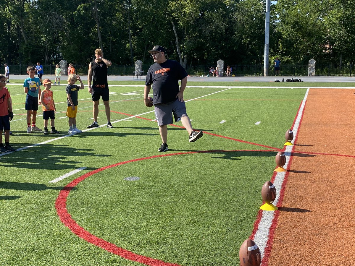 Scott Donaldson (@coach_donaldson) on Twitter photo SID to the stars <a href="/JayEmmEmmGee/">Jeff Garvin</a> is the Guest kicking coach at Youth Camp today!! “You can’t have no in your heart and make FGs!” SID to the stars <a href="/JayEmmEmmGee/">Jeff Garvin</a> is the Guest kicking coach at Youth Camp today!! “You can’t have no in your heart and make FGs!”