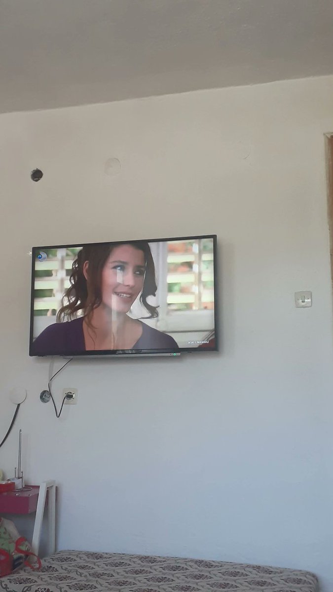 halimeevural's tweet image. Canım çok önemli bi işim var başka zamn görüşsek