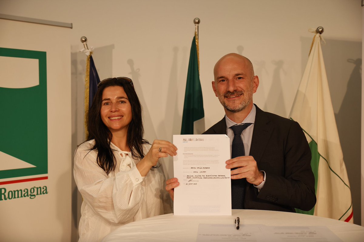 💡@paolocalvano signed the #joinboostsustain declaration on behalf of @RegioneER!

👉Read more about it and become a signatory here: living-in.eu/news/emilia-ro…

@EUROCITIES @openlivinglabs @ERRINNetwork @oascities @CCRECEMR @digitalpythia