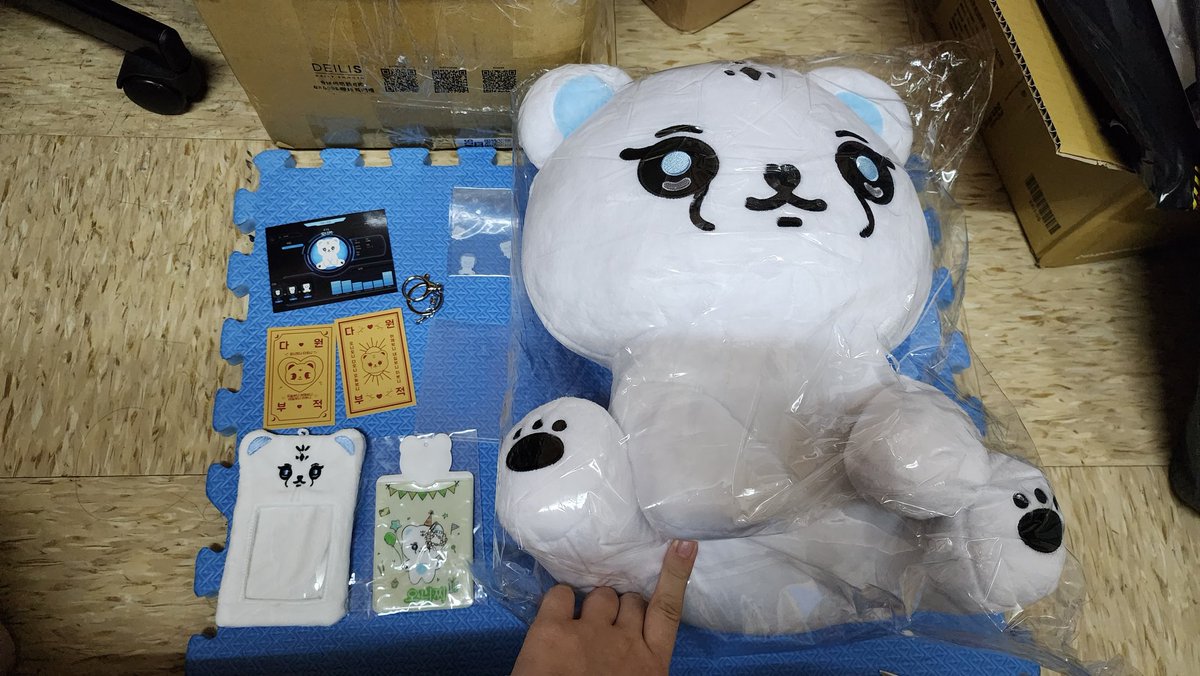 오니키到了~
感謝防疫代購😍

<a href="/cfy_tw/">防疫’ㅂ‘</a> <a href="/da_onizzi/">오니가족</a>