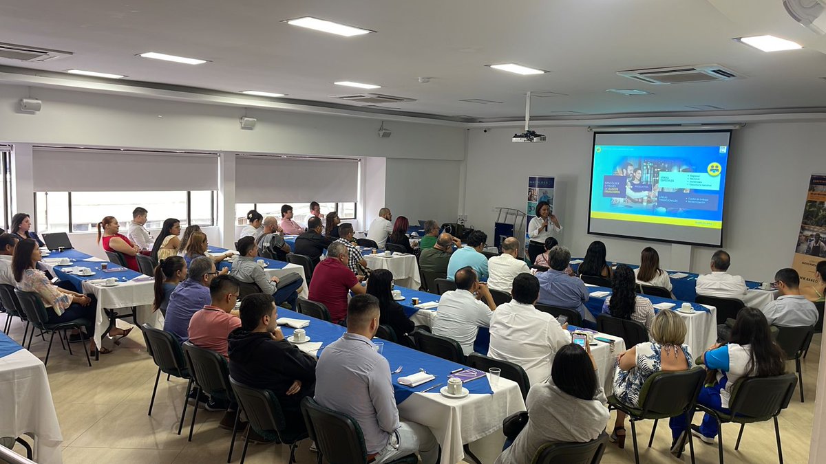 July_ossa's tweet image. Hoy #BanóldexEnLasRegiones llega a Ibagué, presentamos nuestro portafolio directo para las empresas de la Región! y nuestra plataforma de neocrédito para acceder de forma digital a ofertas de financiación por parte de nuestros aliados financieros!

#CreerEnTiNosMueve