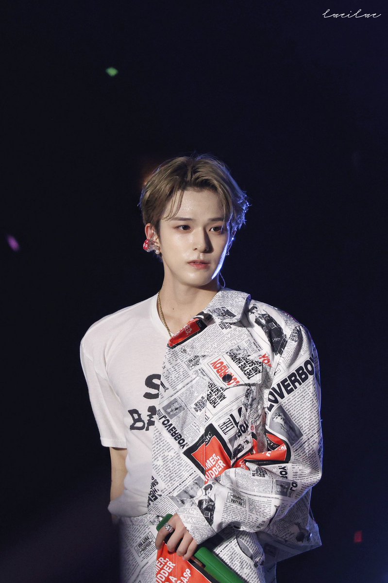can’t take my eyes from you

#ASAHI #아사히 #TREASURE #트레저