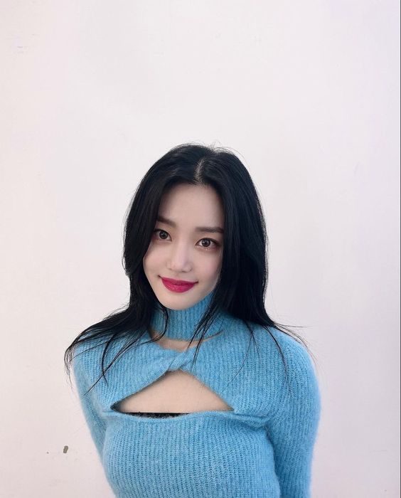 NANA tweet media
