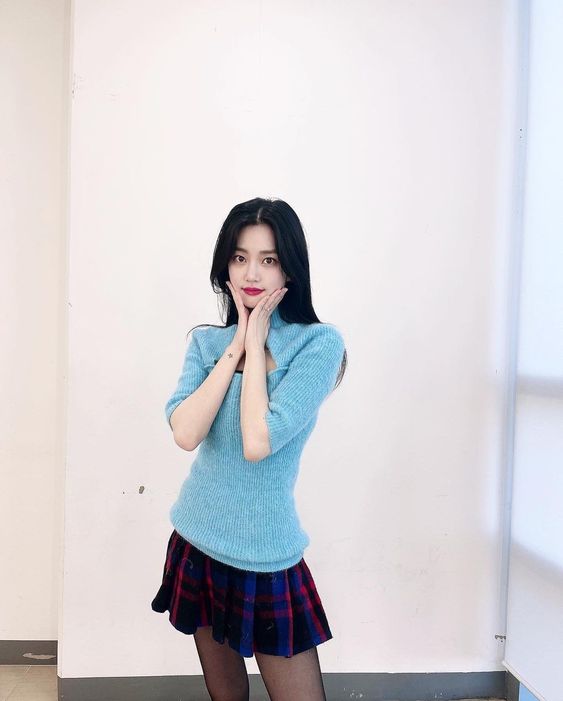 NANA tweet media