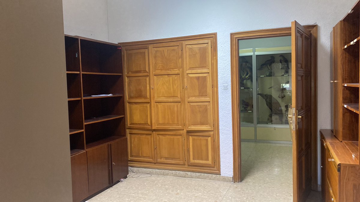 Hoy tengo la sensación de cerrar una etapa en <a href="/MontesUPM/">ETSI de Montes, Forestal y del Medio Natural</a>. 
Echo la llave por última vez en el que ha sido mi despacho durante los últimos años. 
El futuro que se abre, espléndido, con mil posibilidades para hacer lo que hacemos en 
<a href="/udoeupm/">UDOE UPM</a> #treeNNOVA. (Cambiamos de edificio ☺️)