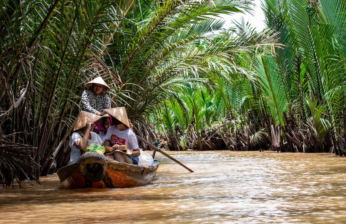 ECARD_INC's tweet photo. Visiting Vietnam? Use Ecard for easy payments. Accepted widely, Ecard ensures hassle-free transactions. Enjoy the convenience as you explore the wonders of Vietnam!

#ecard #payment #payments #paymentgateway #unionpay #unionpayinternational #financial #financialtimes https://t.co/grcsSZms8y