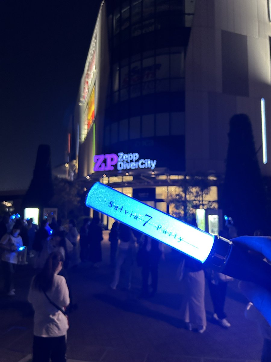 My_jiro087's tweet photo. 久々のライブ楽しかったー
深海ノ唄行けなかったから続・深海ノ唄はマジでありがたい
あと帰り駅向かうとこでじんたん@JINSJINS1027 がいて握手してちょっと喋れてたの嬉しかった
#宮川大聖 https://t.co/R03vVj8jfY