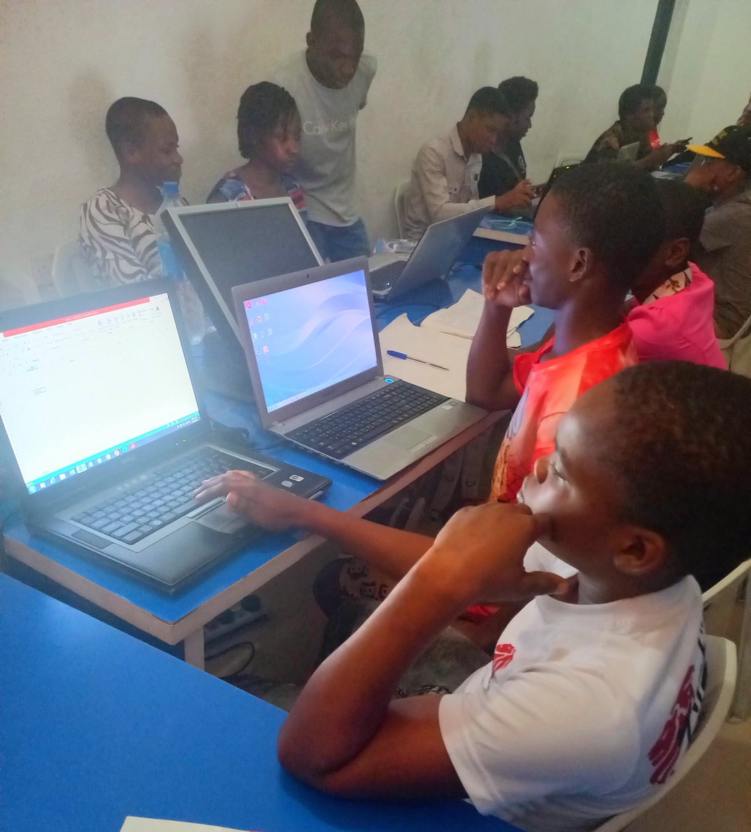 ICEHub_Africa's tweet image. Wise parents are already making the right decision to update their children with the recent technology.

Meet Icehub Junior category for the summer bootcamp ICT training, we believe in the future and Tech is the future

#Icehub #anambratech #Tech #Nnewi #Bootcamp #ICT #community