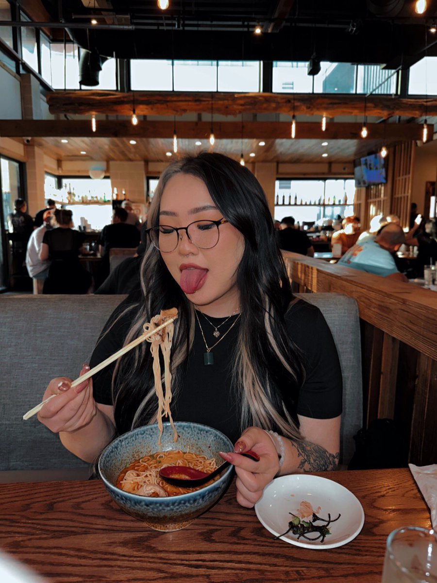 sheyyannly's tweet photo. Look at me the way I look at food ❤️‍🔥 https://t.co/3dpV5JReSb