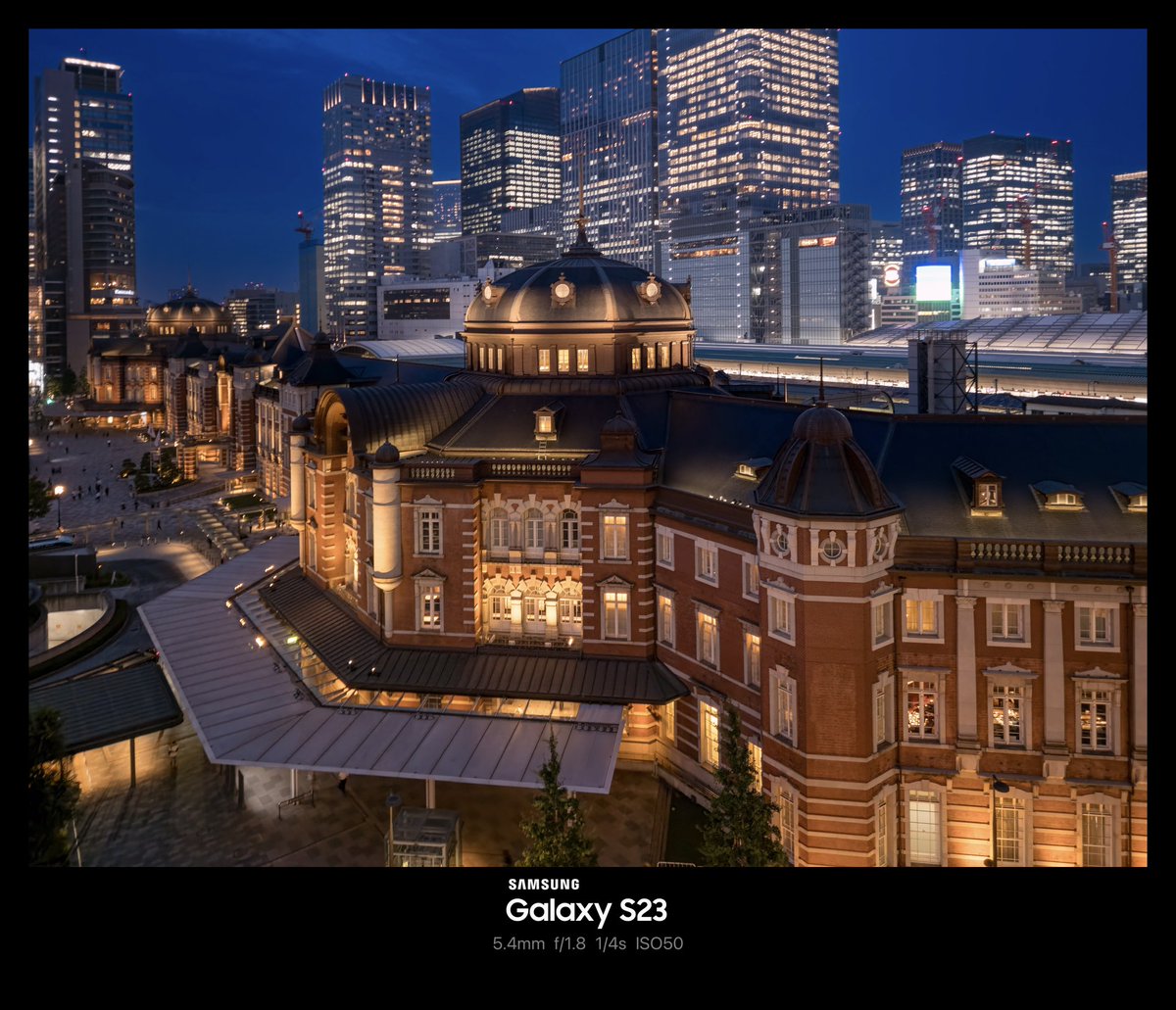 45tmr's tweet photo. Galaxy S23のExpert RAWで撮影した東京駅舎の薄暮夜景のDNGファイルをモバイルLightroomで軽く現像した写真を流行りに乗っかって https://t.co/bW7EqTG6yw