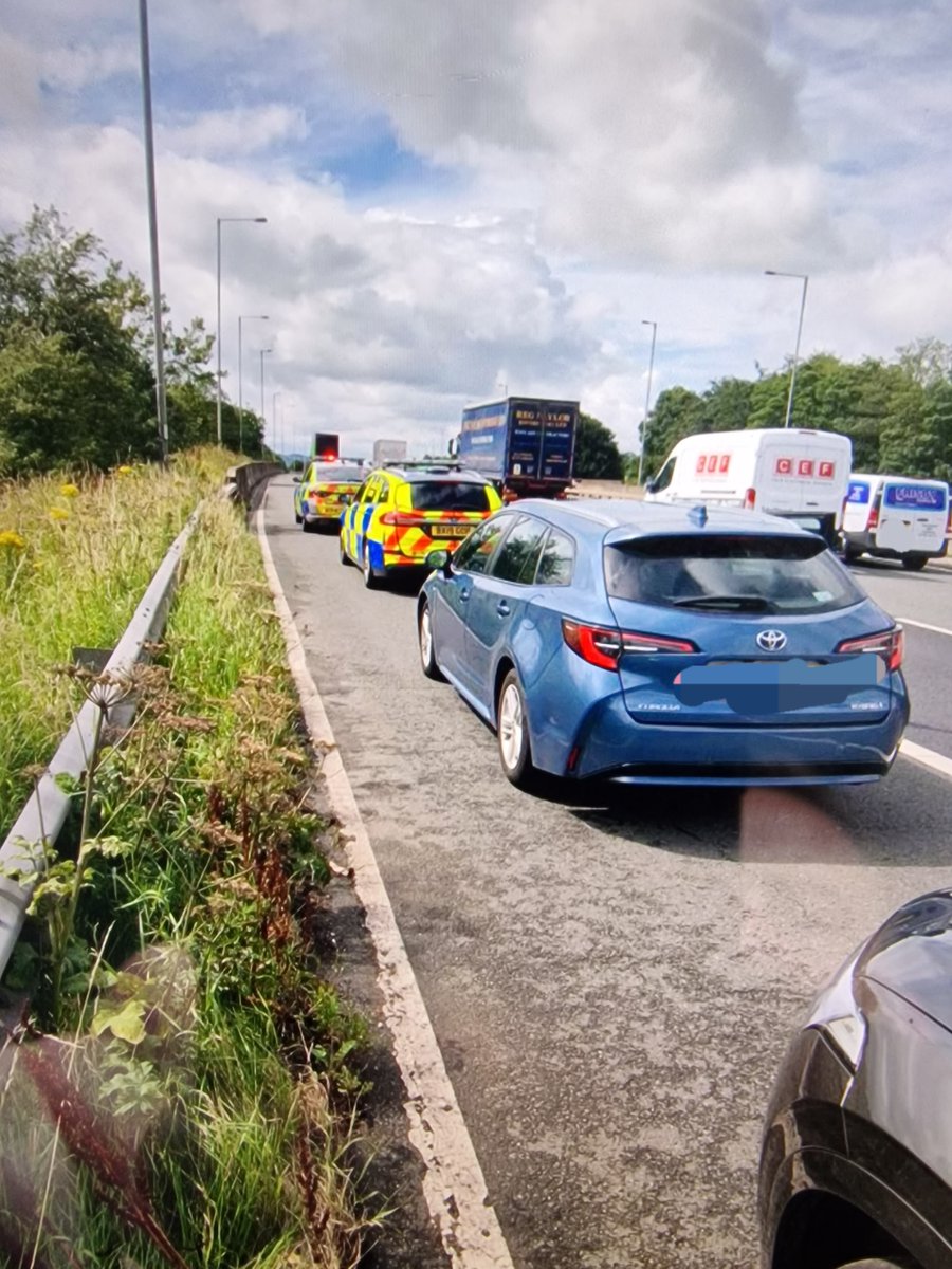 LancsRoadPolice's tweet photo. Vehicle stopped on M6 that was suspected of being on cloned plates
Stopped with TPAC contingencies in place
True vehicle identified
Driver no licence and no insurance
Vehicle seized and went with the earlier seizure from Blackpool
#T3RPU #two4one #SpecOps https://t.co/VGv8wvmGDp