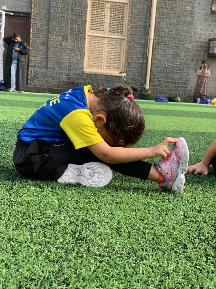 FootieFirst_IND's tweet photo. Sending y’all some midweek cuteness from our littlest ones at Sporty First!😍❤️😍

Start ‘em young!

#WeLoveFootball https://t.co/DGKTNjK94x
