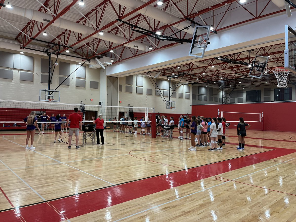 CV Girls Volleyball tweet media