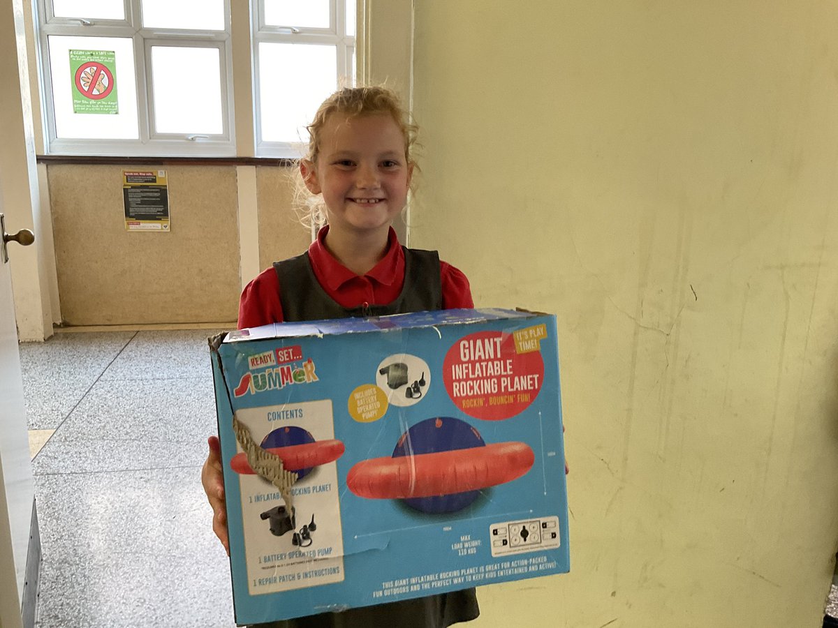 500,000 foreign visitors attend carnival every year. 
2million people take to the streets every day.
I made a drum.
#carnival #music