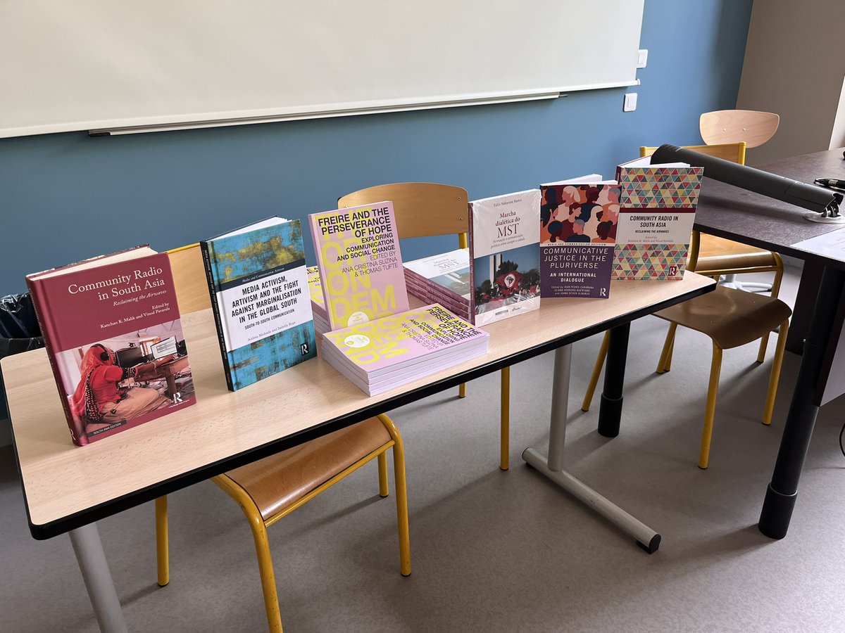 Andrea Medrado /@andreamedrado@mstdn.social (@andreammedrado) on Twitter photo Collective book launch starting now. <a href="/IAMCRtweets/">IAMCR</a> peeps come
Join us in room RB103 for a collective book launch. In great company with <a href="/CamIamcr/">IAMCR-CAM</a> friends and colleagues - @anasuzina <a href="/PabloNabarrete/">Pablo Nabarrete Bastos</a> <a href="/PaolaSartoretto/">Paola Sartoretto</a> Collective book launch starting now. <a href="/IAMCRtweets/">IAMCR</a> peeps come
Join us in room RB103 for a collective book launch. In great company with <a href="/CamIamcr/">IAMCR-CAM</a> friends and colleagues - @anasuzina <a href="/PabloNabarrete/">Pablo Nabarrete Bastos</a> <a href="/PaolaSartoretto/">Paola Sartoretto</a>