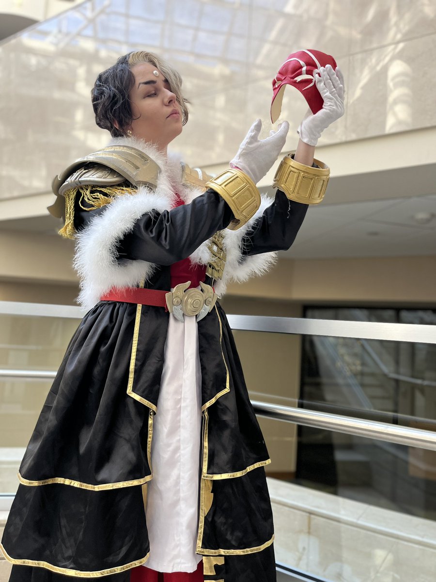 zerowols's tweet photo. alright, i'm selling my emet-selch cosplay. 

fits US M/L, $275

comes with a significant amount of armor, lining, and detail upgrades. also comes with wig (not pictured), earring, and gloves. worn a few times. 

shipping included. will arrive in time for ota/fanfest. https://t.co/IPiA5MbRMt