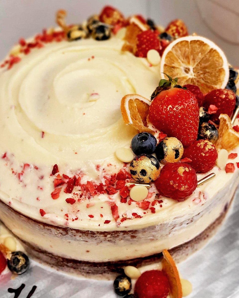 Pullins_Bakery's tweet photo. Some recent Cotham creations.
#pullinsbakery #bs6 #cothamhill #bristolfoodies #bristolfood #foodiesofinsta https://t.co/FxzjB7PWLE