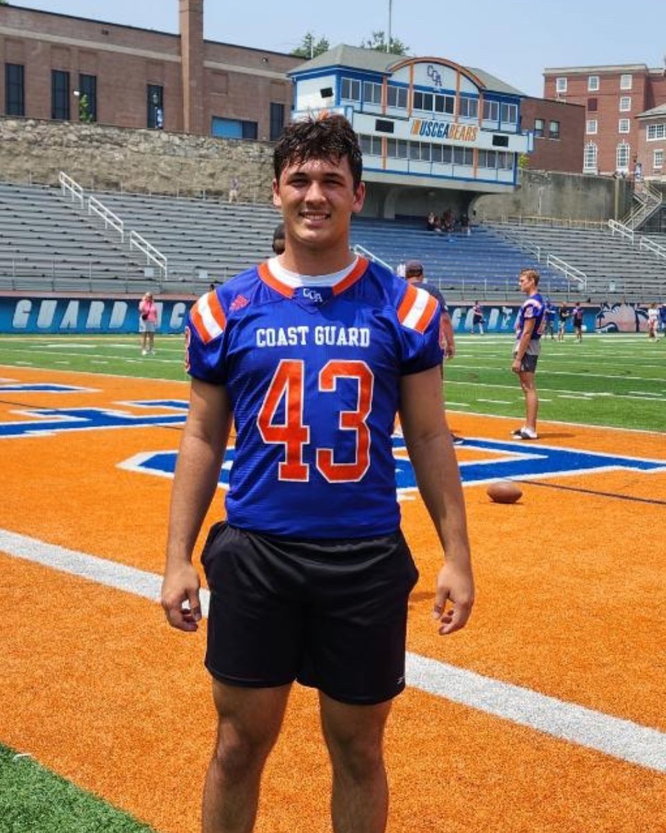 JesuitTigers_FB's tweet photo. Gabriel Themar putting his talents on display in front of coaches at Coast Guard Academy! 

#AMDG JesuitFootball #GoTigers https://t.co/ygLI0bgsPX