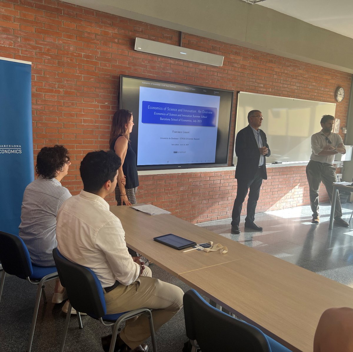 ubeconomics's tweet photo. 📈The #SummerSchoolUB on #Economics of Science and #Innovation kicked off with a fantastic program featuring 23 brilliant participants. Proudly welcoming graduates from renowned institutions like @Cornell and @Princeton. 👇🏼🧵 https://t.co/ehmxcVTiNE