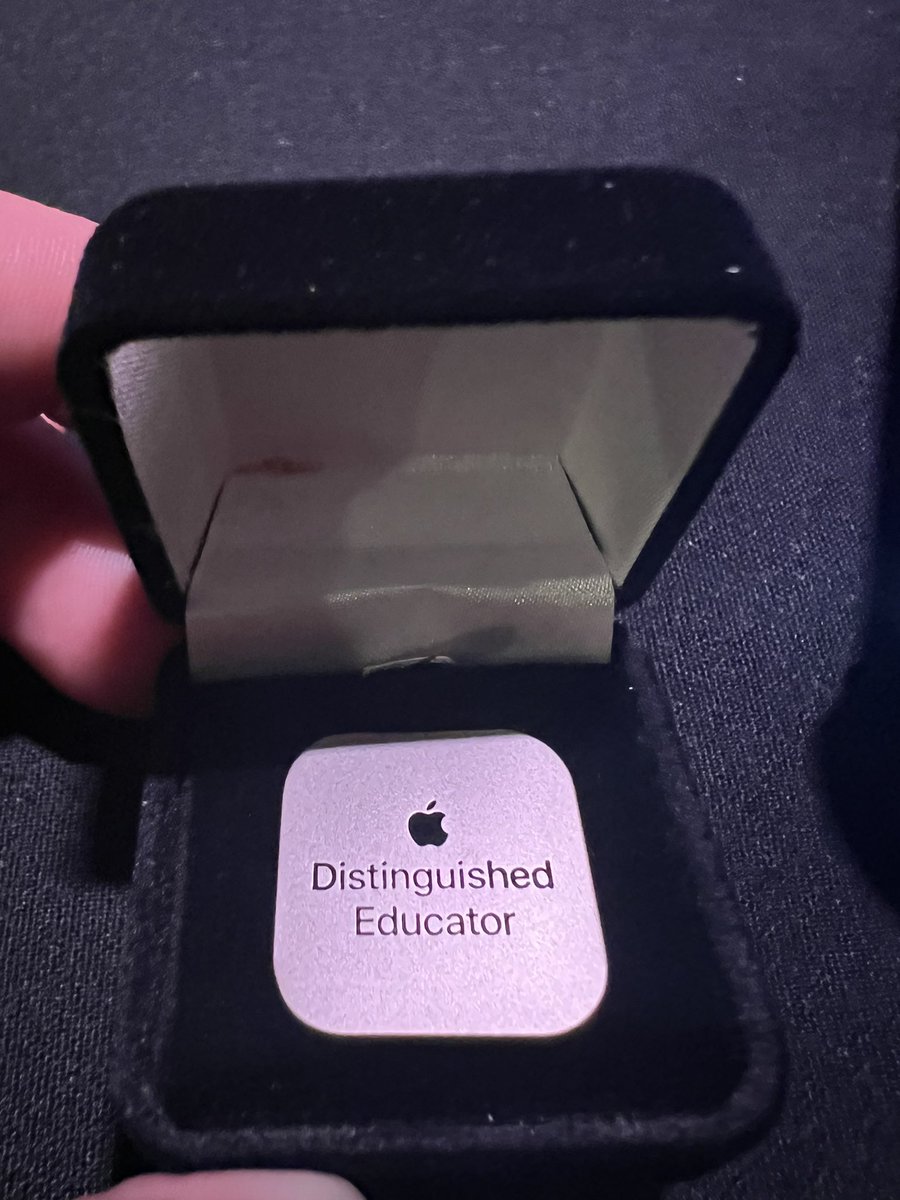 Megan Randolph tweet media