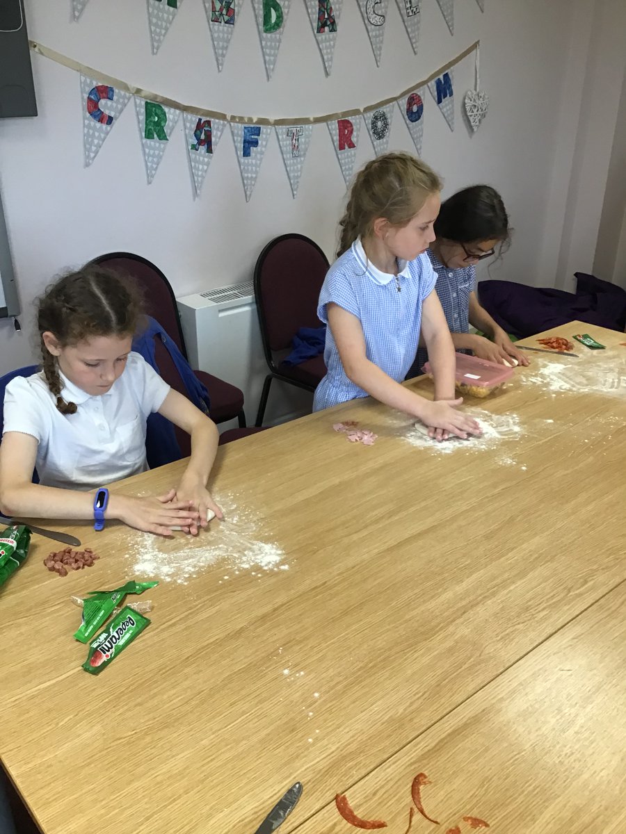 stmariesyear3's tweet photo. DT - making pizzas https://t.co/NLsjNa7GgC