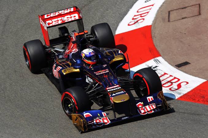 LockUpBrasil's tweet photo. 🇦🇺😀🔙

O bom filho a casa torna…

#AlphaTauri #RedBull #Ricciardo #F1 https://t.co/eUYutGcnK5