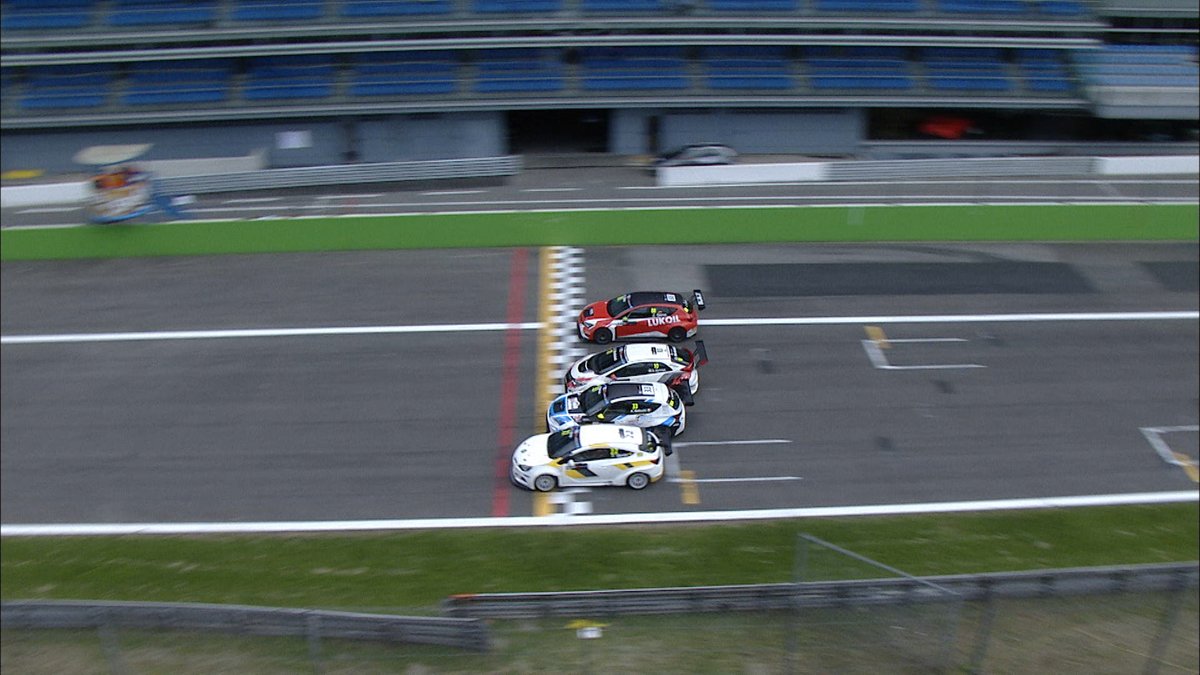 marcello_lotti's tweet photo. We knew from the first TCR season in 2015 that these cars would generate fantastic racing 💥
Watch a snapshot of the 2015 TCR International Series at the Monza finish line📸

@TCR_Series #performance #motorsports https://t.co/qPsVLJMbtT