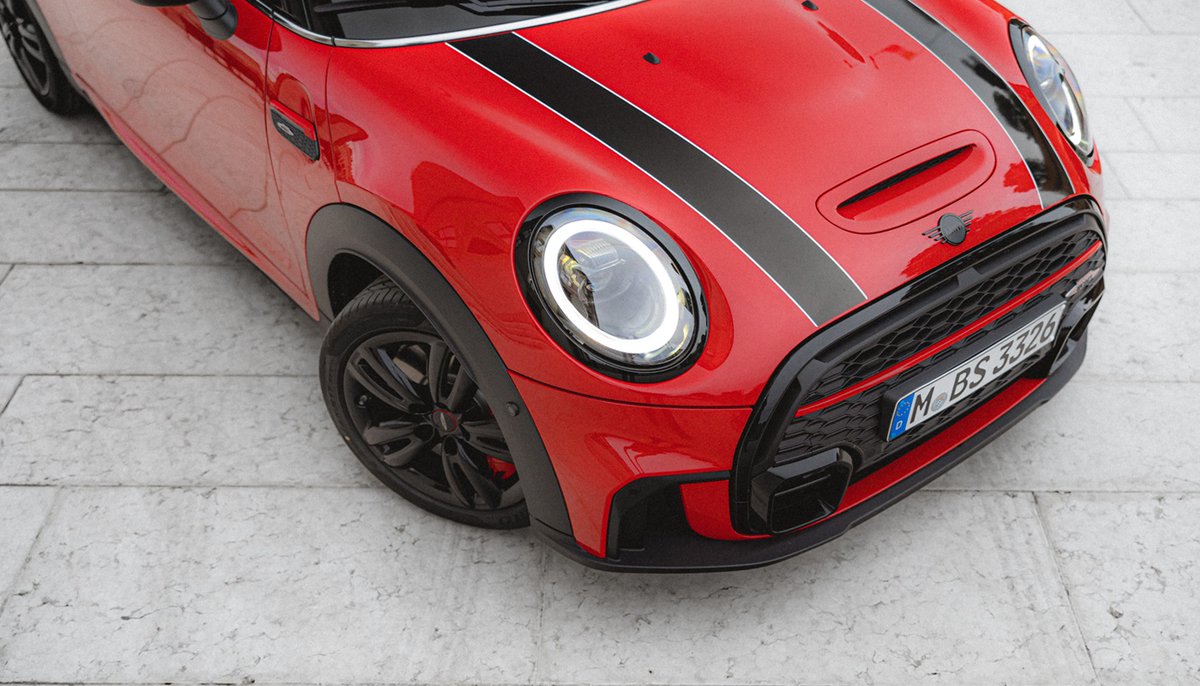 MINI's tweet photo. The #MINI Convertible is guaranteed to spice up any summer #adventure.
#JohnCooperWorks #ChiliRed https://t.co/LEEylbvvHk