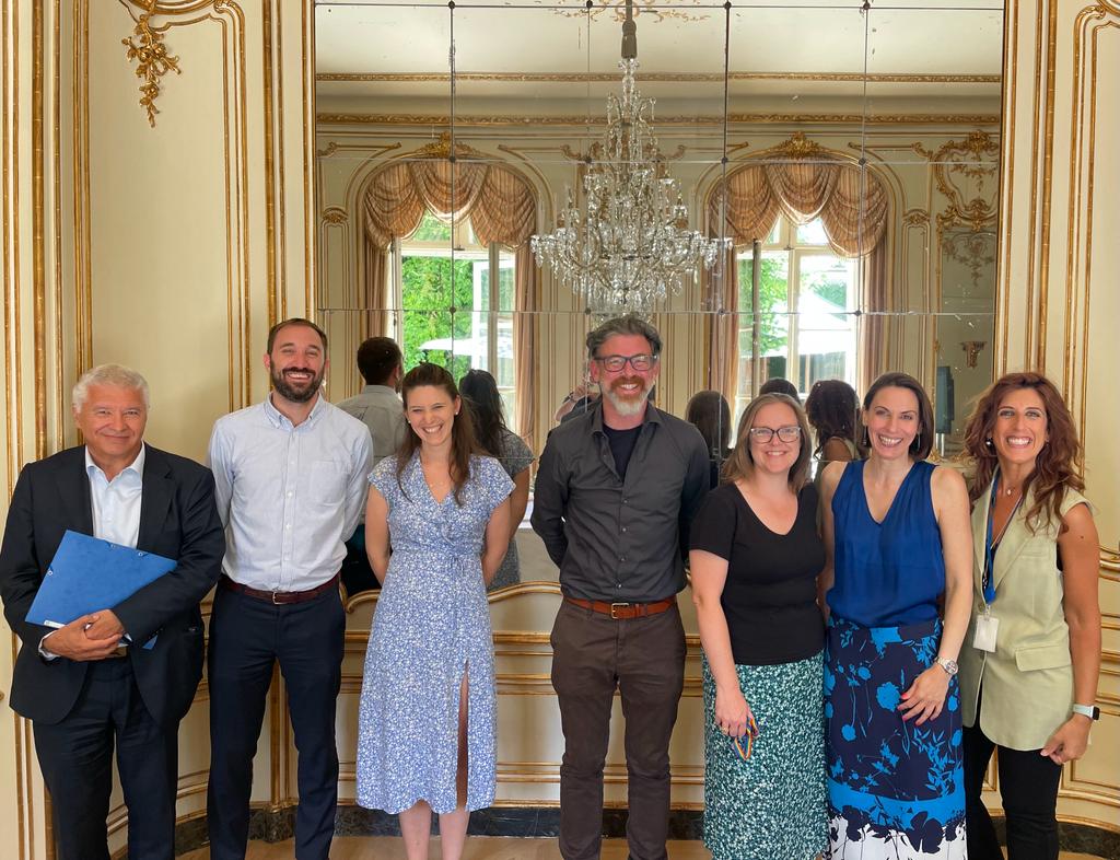 EESC_REX's tweet photo. 🤝At a time when 🇪🇺🇬🇧 relations are gaining new momentum, perfect timing to reinforce trust/join forces to address mutual concerns &amp; find shared solutions.

👏@EU_EESC Member @CillianLohan &amp; EU DAG Chair @TanjaBuzek at working lunch superbly hosted by @FCDOGovUK &amp; @UKMisBrussels https://t.co/zpyDxGKzr2