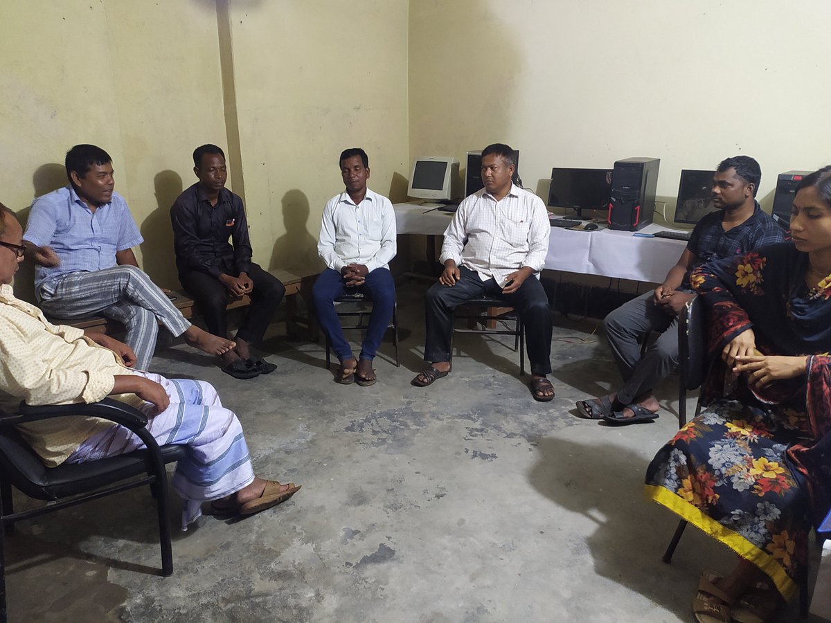 basicbdPhulbari's tweet photo. The Executive Director discussed the results of their activities with the teachers of Computer Training and Basic Art School conducted by BASIC Organization. https://t.co/RScTTi7d4n