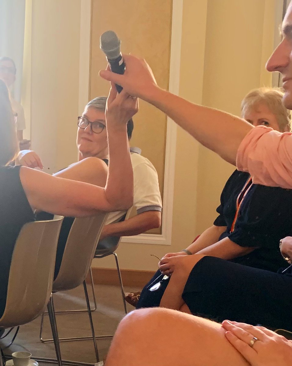 #PAWeek23 Ed Domain session  “Academic Misconduct and ChatGPT” is LIVELY to say the least! #PassTheMic Session leads challenged participants to predict if assignment answers were written by students or #AI…