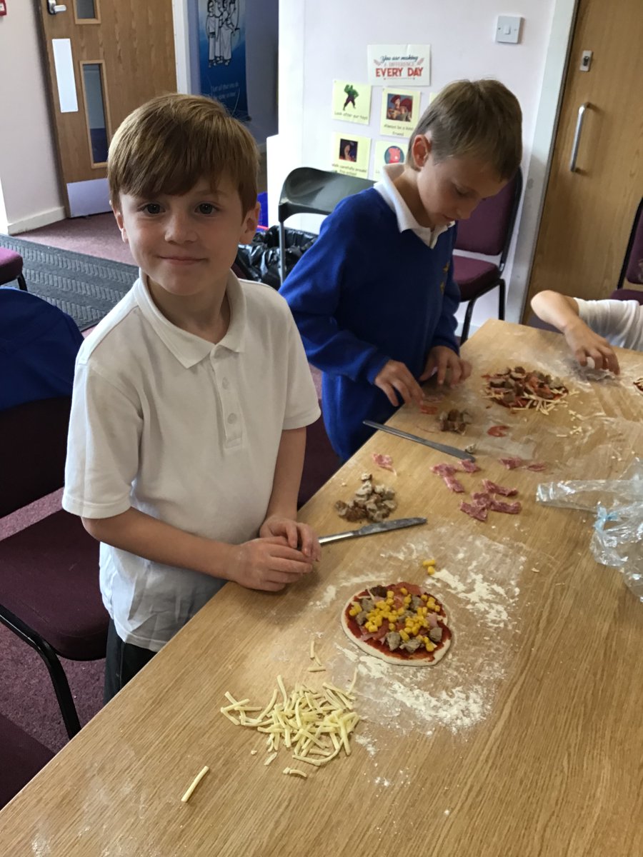 stmariesyear3's tweet photo. DT - making pizzas https://t.co/VT9Nv7wZBs