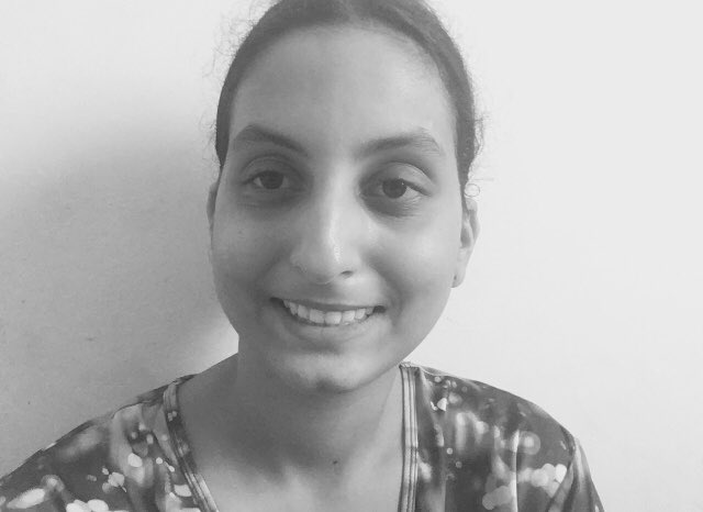 SoukainaBgg's tweet photo. I keep always my beautiful smile ! 😃🤍#blackandwhitephoto #blackandwhite #Happy #Smile #PositiveEnergy #PositiveWoman #positivethinking #lyonnaise #portraitofme #portraitphotography #Selfie #Pictures #Photos #PhotosOfTheDay #PicturesOfTheDay #photograghy #Photographie https://t.co/ed2XlK4yW7