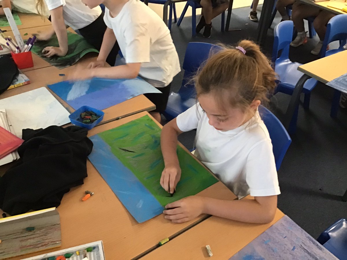 IPMATTowngate's tweet photo. #class2tpa looked at the story of creation during #REtpa. They created their own beautiful pastel pictures based on the art work by Kate Neal called Picturing Creation. https://t.co/hFHsOzrD84