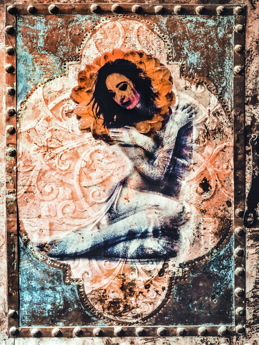 Rust IV

Open Editions
1 #XTZ

Link in thread 

I have created this collection using photos of old doors from places like palaces and abandoned houses with photos of human figures using photo collage techniques.

Create by photocollage

#NFT #TEZOSTUESDAY #TezosNFTs #tezos #NFTs